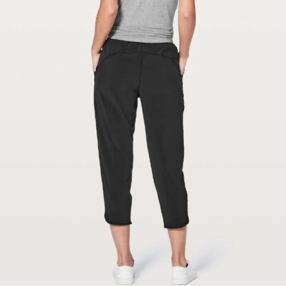 lululemon athletica Black Final‎ Play Crop 23" - Picture 3 of 9